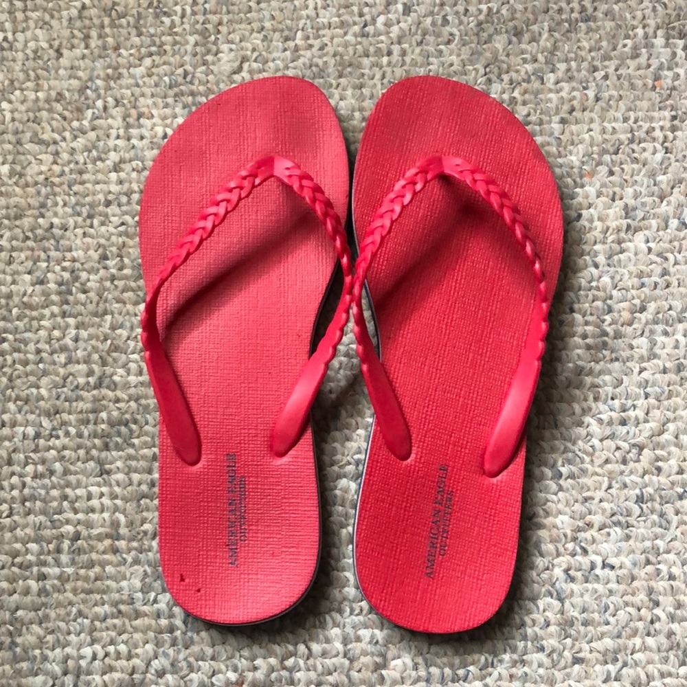 American Eagle Flip Flops